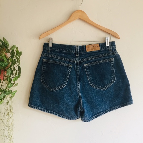 High waisted Jean Shorts - Picture 4 of 10